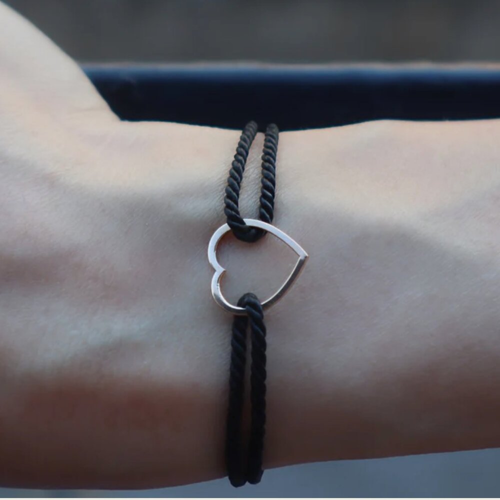 18K Gold Heart Bracelet